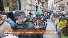 Milano, tutti in coda per un orologio: "Vogliamo il lusso"