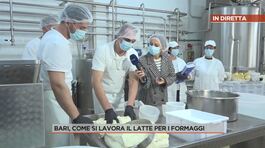 Bari, come si lavora il latte per i formaggi thumbnail
