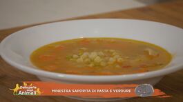 Minestra saporita di pasta e verdure thumbnail