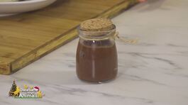 Crema spalmabile di cioccolata, nocciole e datteri thumbnail