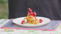 Spiedini di tofu e peperoni su crema di piselli