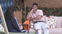 Una profonda conversazione tra Javier Martinez e Clarissa Burt thumbnail