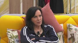 Clarissa Burt: "Il momento del corteggiamento è molto importante" thumbnail