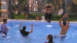 Festa in piscina! thumbnail