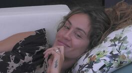 La curiosità di Helena Prestes thumbnail