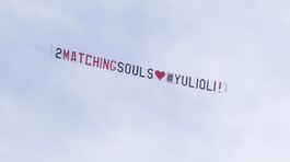 Un messaggio d'amore nel cielo: "2 matching souls #Yulioli!" thumbnail