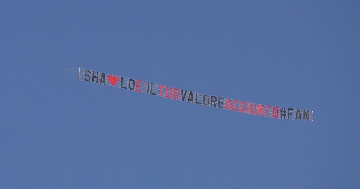 Un aereo porta Shaila Gatta e Lorenzo Spolverato ad un confronto