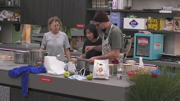 Uno screzio in cucina tra Pamela Petrarolo e Luca Calvani