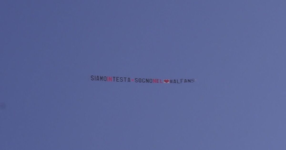 Un aereo per aggiornare Alfonso D'Apice sulla sua squadra del cuore