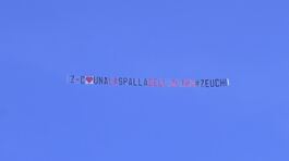 "Z+C Una la spalla dell'altra #zeuchi": un aereo per Chiara Cainelli e Zeudi Di Palma thumbnail