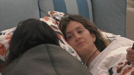 Helena Prestes su Zeudi Di Palma: "Ho dato tanto e non è servito a niente" thumbnail