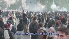 Roma, momenti di tensione al corteo pro Palestina thumbnail