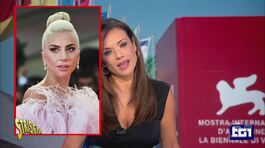 Frix, al Tg1 c'è chi confonde Lady Gaga con Lady Oscar thumbnail