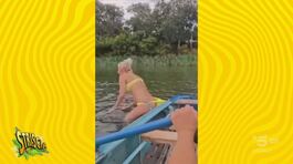 A Tú sí que rides c'è chi si tuffa lasciando le mutande impigliate nella barca… thumbnail