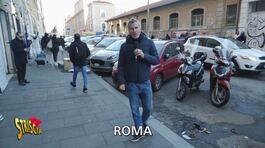 Dopo l'aggressione, Jimmy Ghione torna nei pressi del mercato Esquilino: i venditori di merce rubata sono ancora lì thumbnail