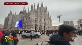 Dopo l'attentato di Magdeburgo, Staffelli a Milano entra senza ostacoli con l'auto in una Piazza Duomo gremita thumbnail