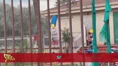 Stefania Petyx è a Palermo per occuparsi di alcune ville che, dopo essere state confiscate alla mafia, sono state occupate abusivamente