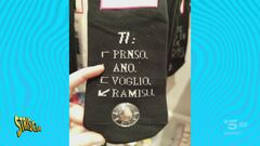 Cartelli: per San Valentino? I calzini con scritto "ti ano"