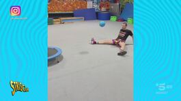 Socialman ci presenta un nuovo sport: il "palle nelle balle" thumbnail