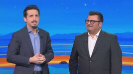 Re Carlo teme che i vicini guardino la regina Camilla e compra la loro casa per 3 milioni sterline thumbnail