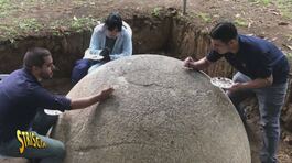 Capitan Ventosa indaga sulle misteriose palle di pietra del Costa Rica: chi le ha create e perché? thumbnail