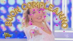 Tanti auguri a Barbara d'Urso… col cuore! Tanti auguri a Barbara d'Urso… col cuore!