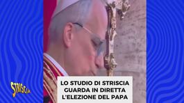 Robert Francis Prevost è Papa: lo studio di Striscia di ferma per guardare l'elezione thumbnail