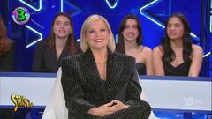 Simona Ventura: la "Brum" del "M" ha un "Pss" nella "M" Simona Ventura: la "Brum" del "M" ha un "Pss" nella "M"