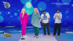 «Ti piacerebbe fare l'amore in tre?». Alla Zanicchi le gag pulite non fanno ridere: bacchettata dalla Venier! «Ti piacerebbe fare l'amore in tre?». Alla Zanicchi le gag pulite non fanno ridere: bacchettata dalla Venier!