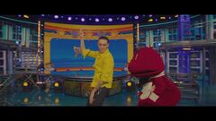 Michele Bravi feat. Mida: ecco il videoclip di "Popolare" con Gerry Scotti, il Gabibbo, Carlo Conti, Fiorella Mannoia, Carla Bruni e tanti altri