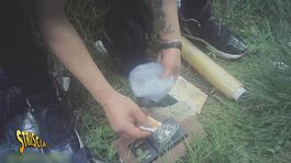 Maxi piazza di spaccio scoperta da Vittorio Brumotti nei boschi di Saronno (Varese) thumbnail