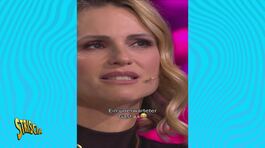 Michelle Hunziker ingoia una mosca in diretta tv: la clip tedesca è virale thumbnail