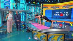 La Striscia dei record: flessioni in studio