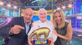 Paolo Montanelli porta due brioche giganti e in cambio ottiene il Tapiro dei record! thumbnail