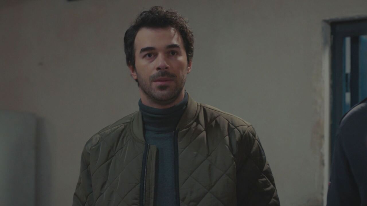 Tradimento, replica puntate serali 16 febbraio 2025 in streaming | Video Mediaset