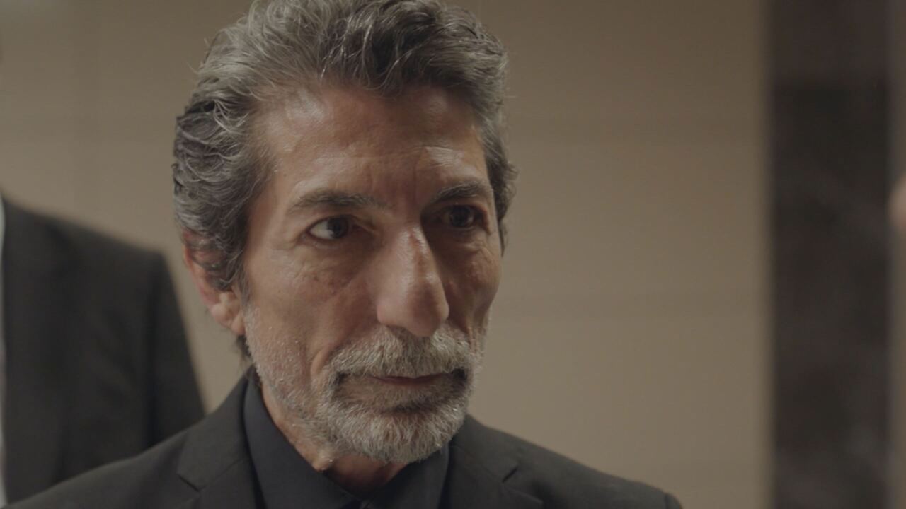 Tradimento, replica puntata 27 aprile 2025 | Video Mediaset