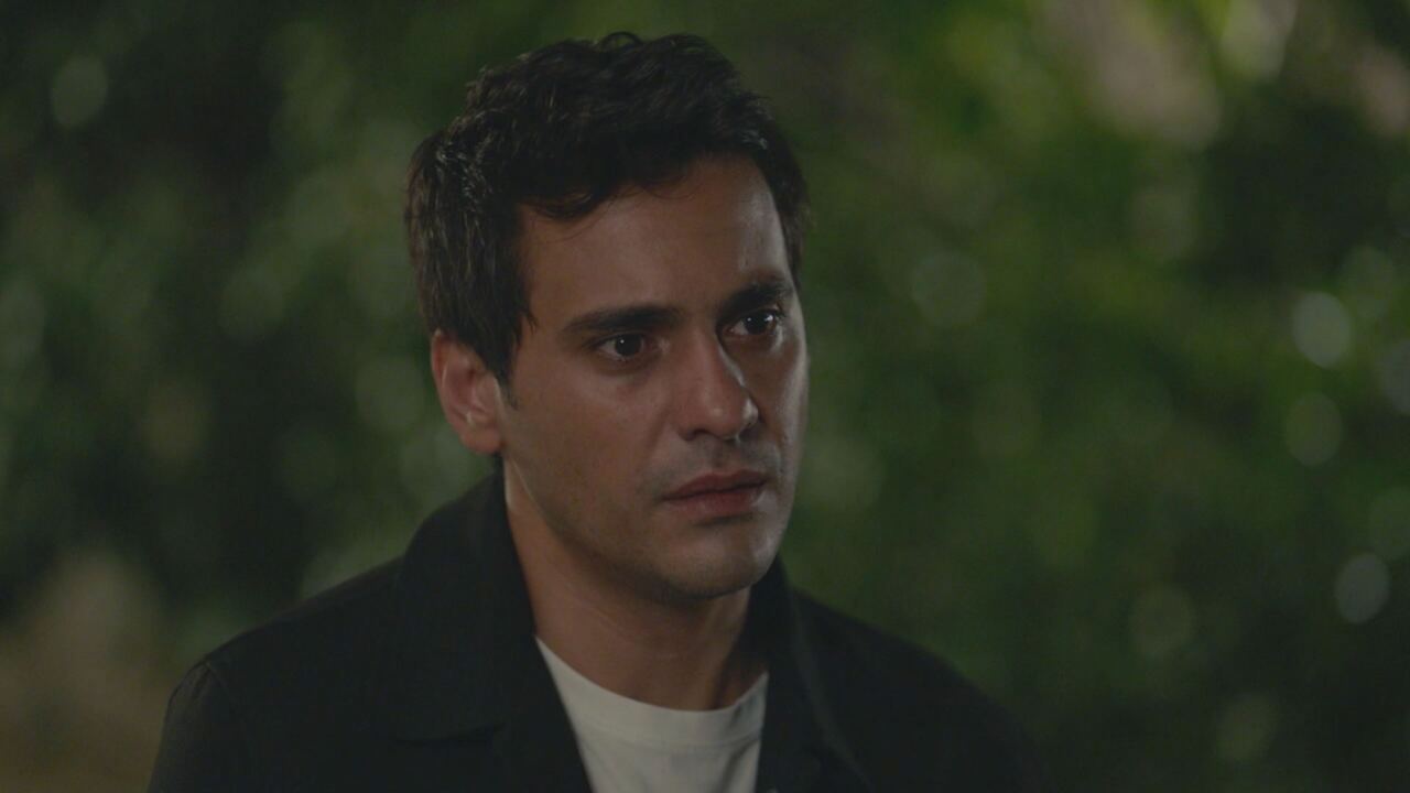 Tradimento, replica puntate 3 maggio 2025 | Video Mediaset