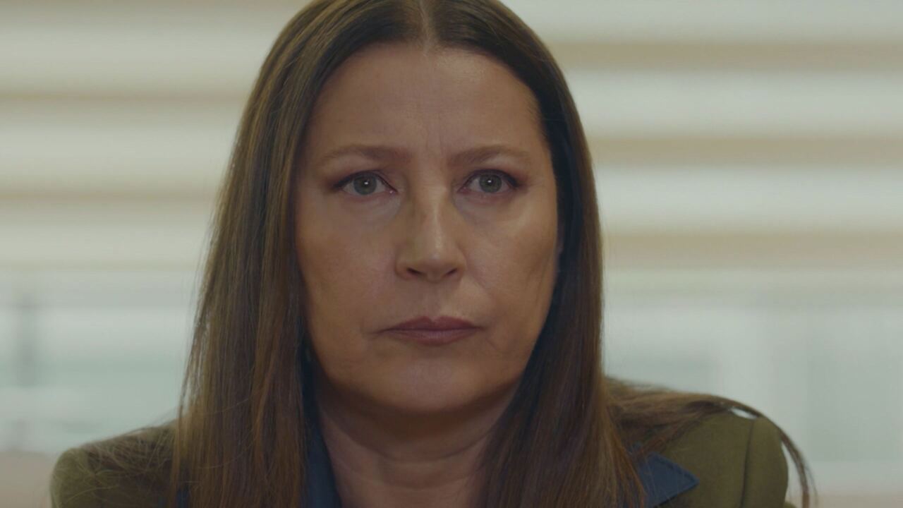 Tradimento, replica puntate 14 novembre 2025 in streaming | Video Mediaset