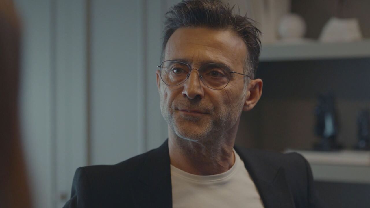Tradimento, replica puntate 1 giugno 2025 | Video Mediaset