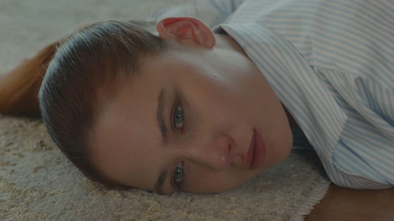 Tradimento, replica puntate 7 novembre 2025 in streaming | Video Mediaset