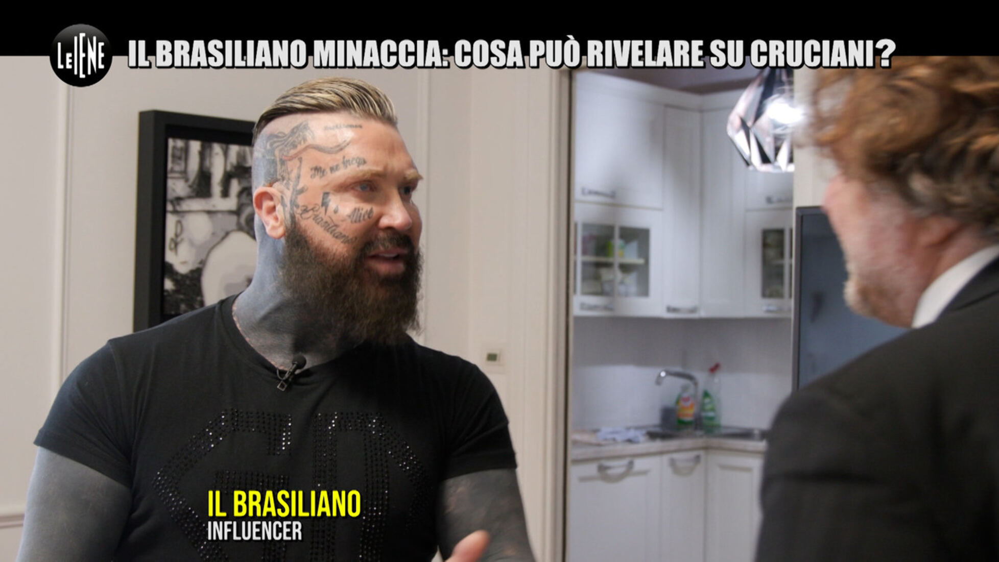 Le Iene: SORTINO: Il brasiliano minaccia: cosa può rivelare su Cruciani?  Video | Mediaset Infinity