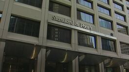Italia promossa, il rating sala a BBB+, "Bene l'economia e conti solidi" thumbnail