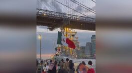 Veliero urta il ponte di Brooklyn, vittime e feriti thumbnail