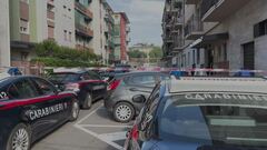 Milano, uccisa per rapina o dopo una lite, caccia al killer