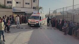 Rafah, pesante raid su centro di aiuti umanitari thumbnail
