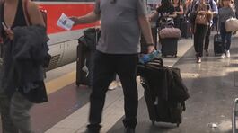 Odissea trasporti e maltempo, l'estate difficile degli italiani thumbnail