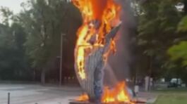 Milano, egiziano incendia la "Balena" di Jacopo Allegrucci thumbnail
