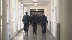 Il boss, la fidanzata e lo scambio di lettere da 17 anni