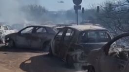 Incendio a Villasimius, centinaia di bagnanti in fuga thumbnail
