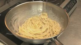 Ma quali escargots, a Parigi tutti pazzi per la pasta "au fromage et au poivre" thumbnail
